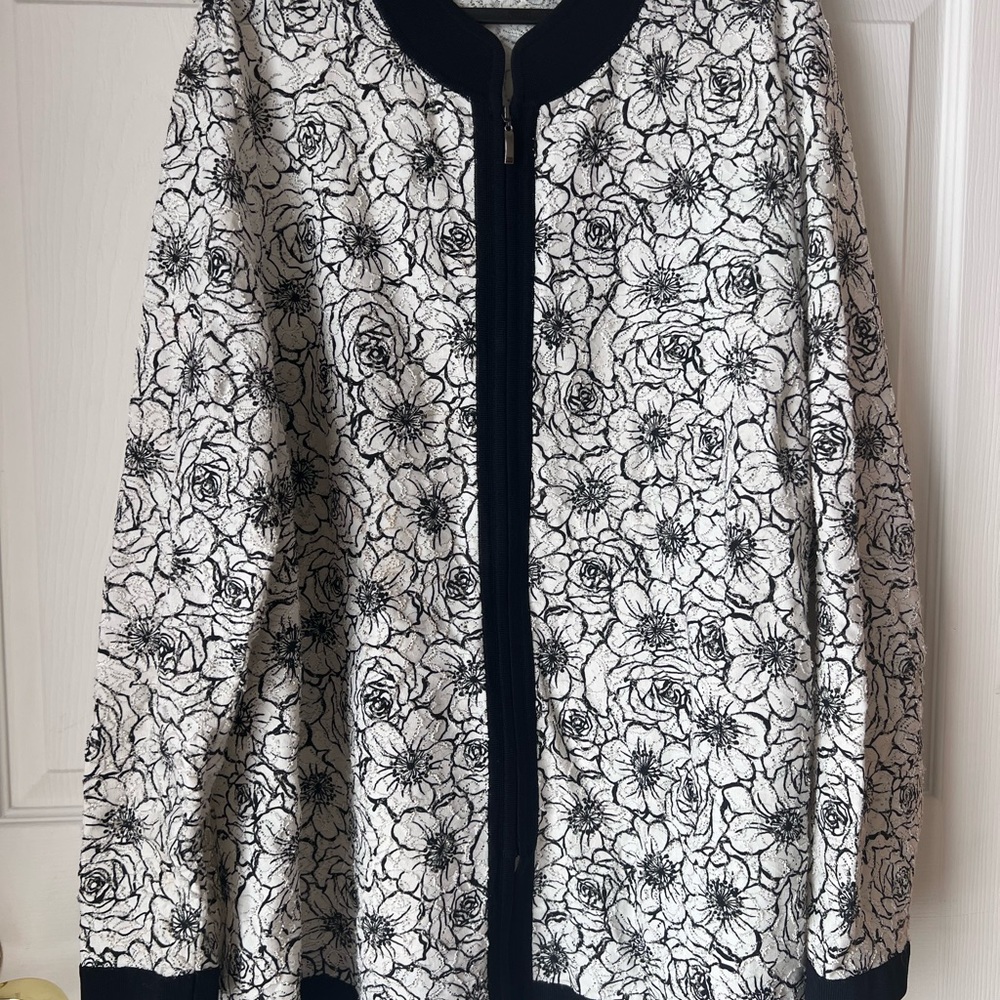 Misook Black White Floral Knit Jacket Cardigan Long Sleeve Elegant